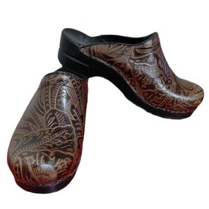 Dansko Brown Tooled Leather Mules Size 8 EU 38
